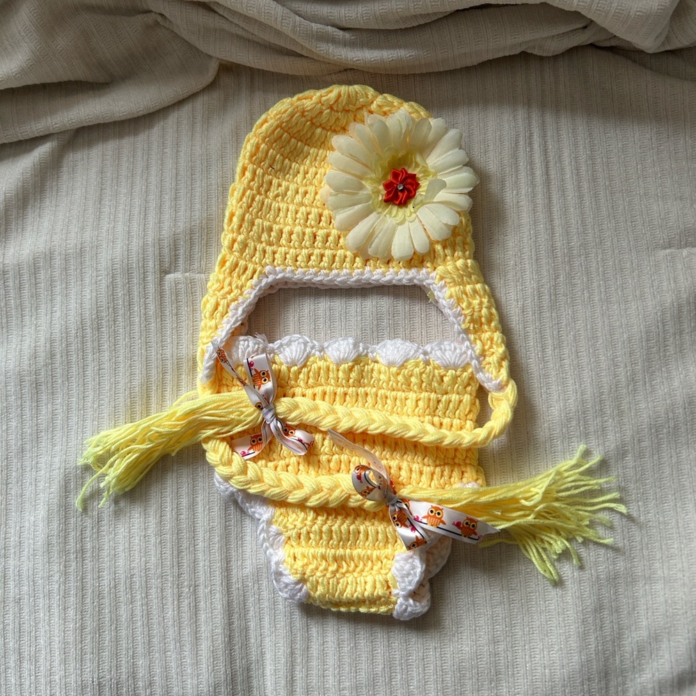 NWOT HandCrochet 0-3 mo 2-pc Outfit Hat Diaper Cover Costume Infant Girl PhotoOp